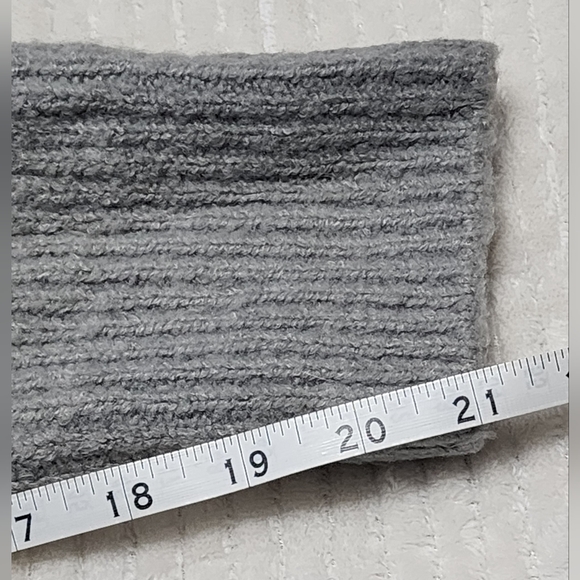 Elan Light Gray Cozy Knit Mock Neck Sweater Size Small - Picture 8 of 10